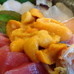 シロクマ食堂 - ウニ入り海鮮丼