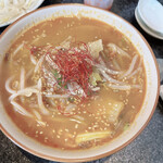 じんぎす汗 焼肉 宮之森 - ユッケジャンラーメン