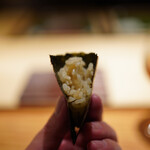 Kimura - 舎利のテイスティングを海苔と。このシンプルだけど、海苔の香りと舎利の凄さが毎回唸ってしまう。