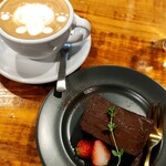 ウーアプラス - 