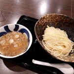 三ツ矢堂製麺 - 豚骨魚介つけめん