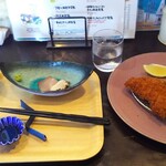 うみからそらへ - 特選ミックスフライ定食 1300円