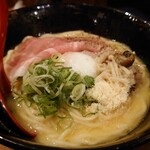 ラーメン シェルター - カルボなラーメン