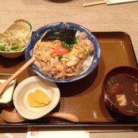 北新地 君しま - 親子丼１０００円
                    おとついの昼でした。
                    めっちゃはまってます。