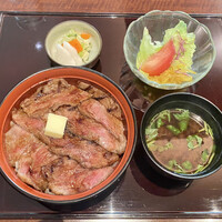 赤坂 津つ井 総本店 - 赤坂名物ビフテキ丼