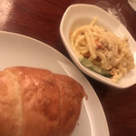 ワイン　お食事　自家製パン　バローロ - 