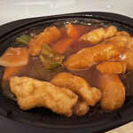 嘉興中華料理居酒屋 - 揚げ白身魚の甘酢ソースかけ