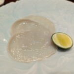 すし 良月 - 鮑の貝柱の薄造り