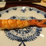 すし 良月 - ボタンエビの炭火焼き