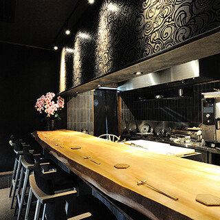 昼夜で異なる雰囲気も魅力♪日本の美が息づく空間でゆったりと