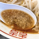 ぶた麺 - 背脂多めの非乳化スープ
