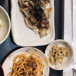 Wafuu Dainingu Homare - コーヒー付きランチ　豚肉しょが焼き　パスタ、小皿