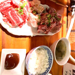 焼肉 もつ焼ジョニー - 