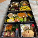 らん亭～ 美日庵 - 二段重の御弁當(御開帳)