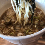 魚介醤油ラーメン 和屋 - 中細縮れ麺