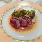 モナリザ - 茨城県かすみ鴨のロースト、砂肝のコンフィと夏野菜