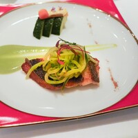 モナリザ 丸の内店 - スパイスをまとった後藤レットのイサキのポワレ、ずっきにー