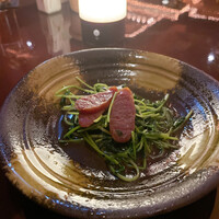 中国料亭 翠鳳 上野本店 - 豆苗と腸詰の塩炒め