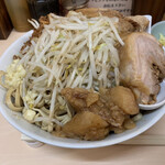 自家製ラーメン大者 - 油そば生玉子付き大盛り（キムチ、チーズ）トッピング〜⁈ニンニク少なめ