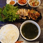 韓国料理 MUBA - サムギョプサル定食1580円