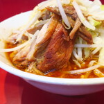 ラーメン二郎 - 豚の厚み