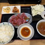 焼肉ホルモンまんのや ハットリ一番 - 