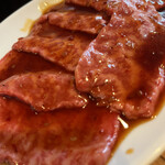 Horumon Yakiniku En - ロースに見えないでしょ？お勧めです