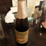 ビーボ! ビア アンド ダイニングバー - 桃beer。ネクターのほうがもっとおいしいかも知んないけどね