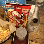 麹町いづみや しろ - 19.カルビーかっぱえびせんなとり ひとつぶマイルドチーズ、天の戸 SILKY スパークリング 特別純米生酒 ボトル300mL