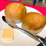 ミートギャング・ステーキハウス新宿 - コース料理(パン)