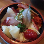 Sushidokoro Sushikin - 旬の海鮮丼