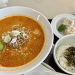 富士平原ゴルフクラブ レストラン - ゴルフ場で担々麺、頼む率高めです。