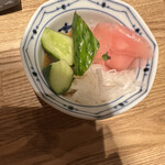 Nanba Yakitori Porc - お通しの漬物　上品なお味