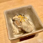 鮨 とかみ - 2022.6.  岩牡蠣の陳皮煮