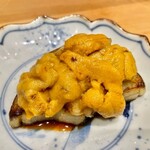 鮨 とかみ - 2022.6.  賀茂茄子の雲丹乗せ