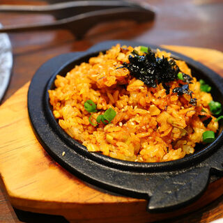 ぴょんぴょん舎 オンマーキッチン_1