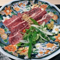 和牛lab K - ツラミの刺し身♪