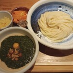 UDON 玉屋 - 全景　モロヘイヤとゴマのつけ汁・中（300g）