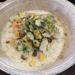 グーテ - きのこと野菜のクリームパスタ