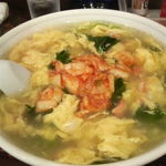 新華苑 - かに玉ラーメン（キムチ入り）900円