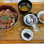 うな基 - 国産極上炭火焼き鰻　鰻丼御膳（鰻丼1尾入り）上から