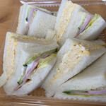 ケーワン - ミックスBOX
      タマゴサンドにケチャップを少しつけて食べるのが好きです