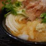 うどん 丸香 - 美しい麺線