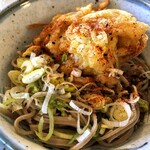 新川うどん店　天ぷらそば500円＋大盛り130円