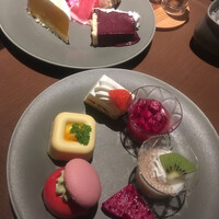 ブッフェアンドカフェ スロープサイドダイナー ザクロ - 