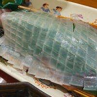 対馬のどぐろとイカ活き造り 博多 魚蔵 都ホテル店 - 呼子のイカ