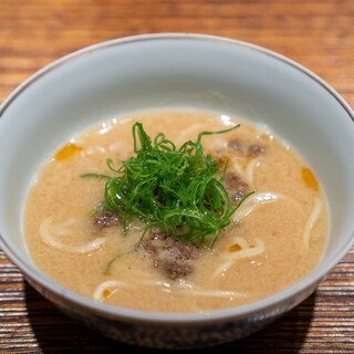 肉割烹 上 - 坦々麺  牛テールと鶏ガラスープ