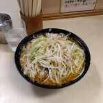 Ramen Jirou - 味噌ラーメン900円