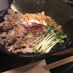 豚肉汁うどん べ - 