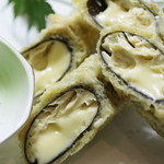 Ibukichi - 湯葉とチーズの磯辺揚げ